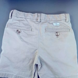 Vineyard vines boys khaki shorts 4T